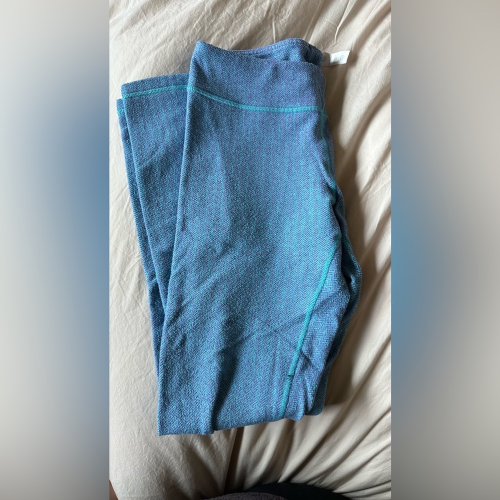 Ivivva blue leggings